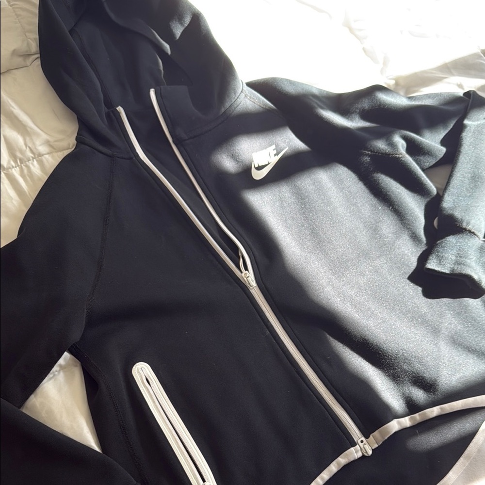 Nike Women's Black Zip-Up Hoodie